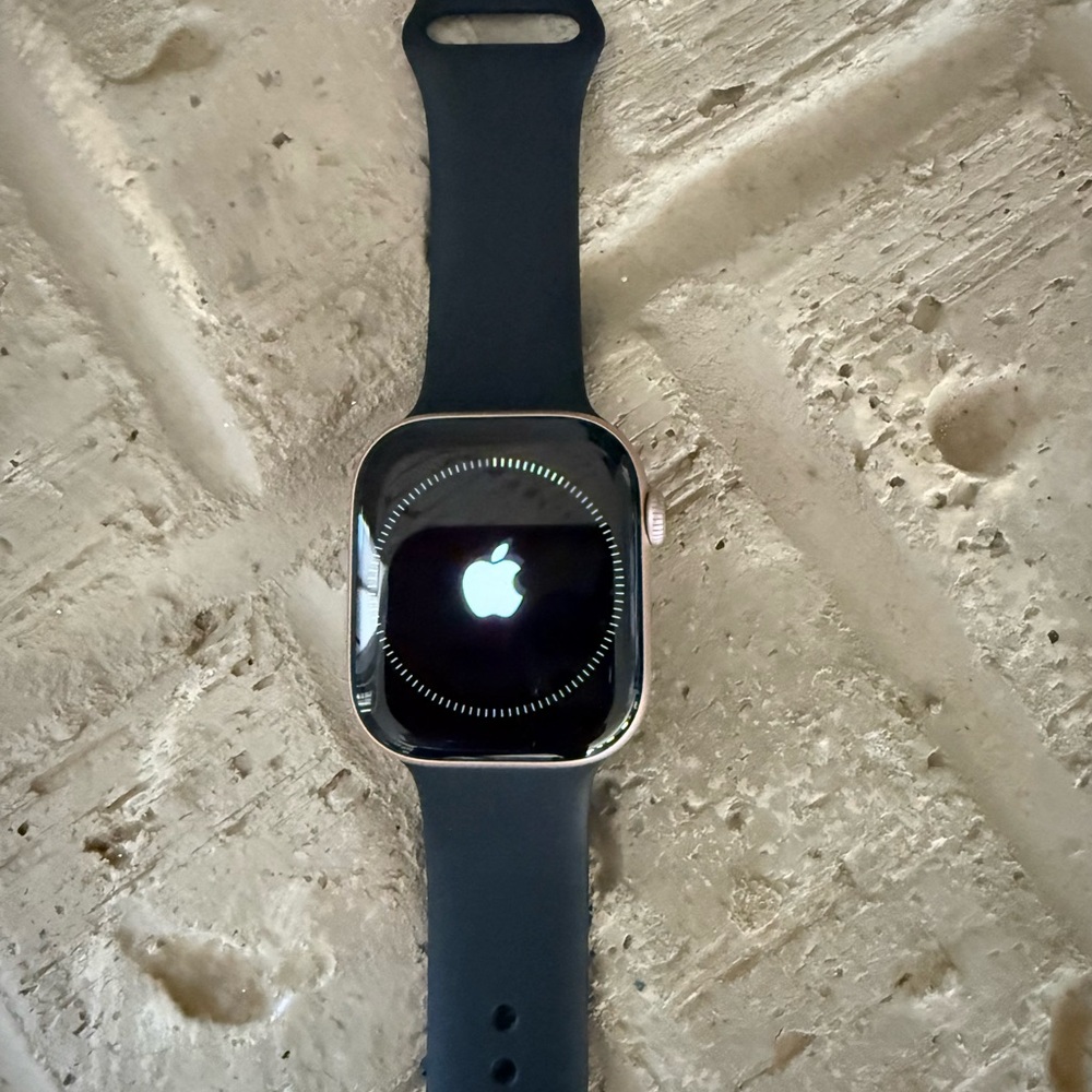 Apple Watch- Series 11 - 46mm - with Black Band